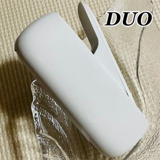 アイコス(IQOS)の☆動作確認済☆ iqos3duo 　チャージャーのみ　ウォームホワイト(タバコグッズ)