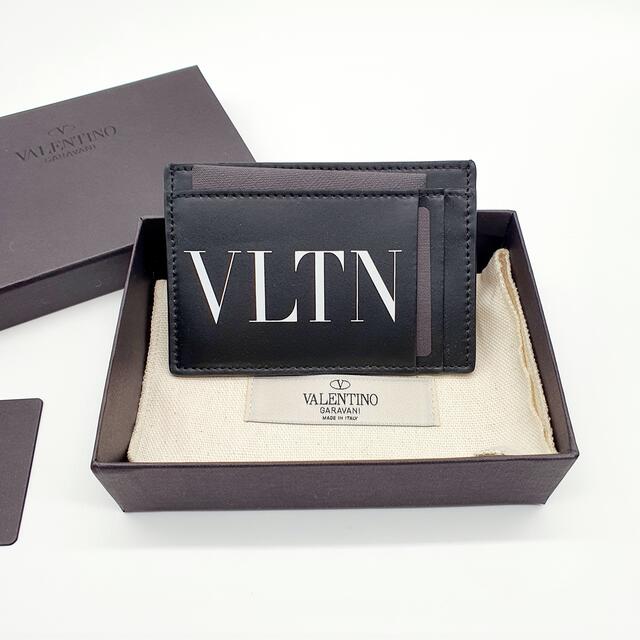 ブラック素材[新品]21年新作　VALENTINO VLTN レザーカードケース 8CC