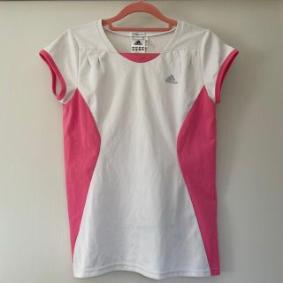 アディダス(adidas)のadidas Tシャツ　レディースorキッズ(Tシャツ(半袖/袖なし))