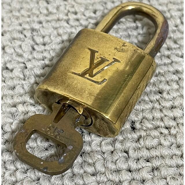 LOUIS VUITTON - ルイヴィトン パドロック キーホルダー LOUIS VUITTON - ルイヴィトン パドロック キーホルダー