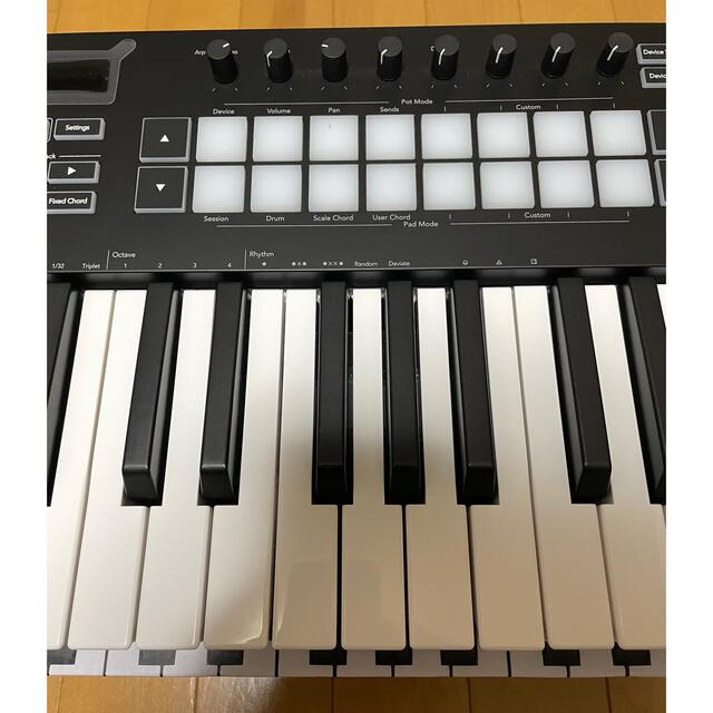 novation launchkey 37 midiキーボード 楽器のDTM/DAW(MIDIコントローラー)の商品写真