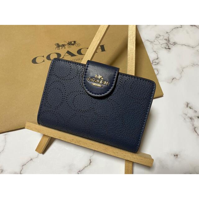 【COACH】コーチシグネチャーレザー二つ折り財布(C4768)濃紺約9ｘ13ｘ3本体重量