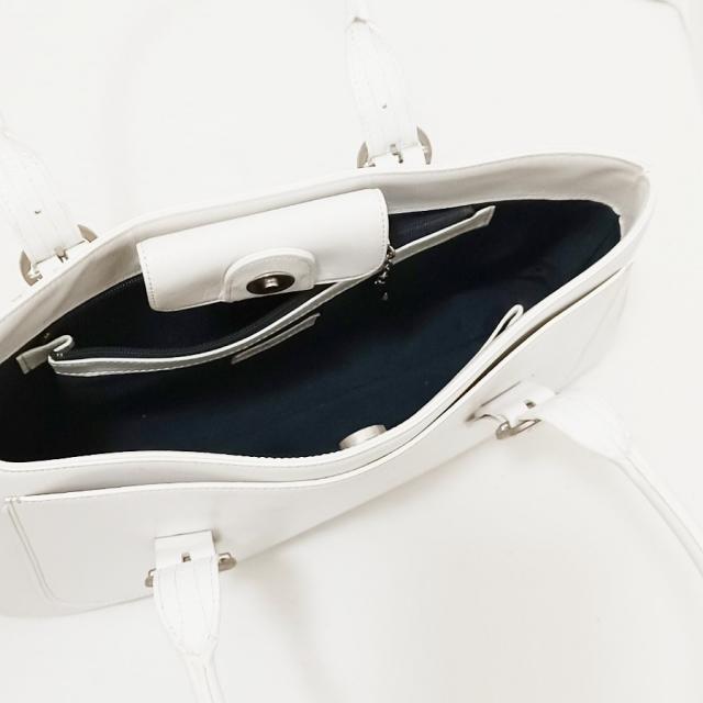 GINZA Kanematsu(ギンザカネマツ)のギンザカネマツ ハンドバッグ美品  - 白 レディースのバッグ(ハンドバッグ)の商品写真