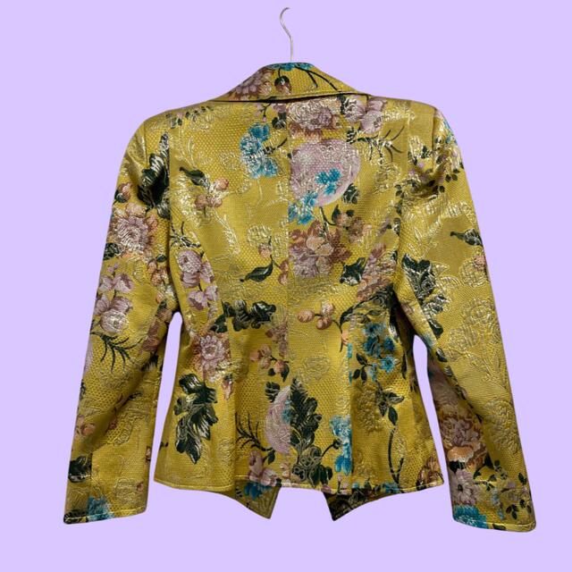 Christian Lacroix(クリスチャンラクロワ)の明日までChristian Lacroix  jacket レディースのジャケット/アウター(テーラードジャケット)の商品写真