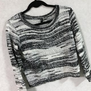 エイチアンドエム(H&M)の【美品】H&M ニット(ニット/セーター)