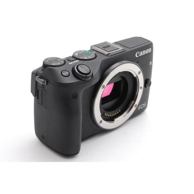 ★大人気！Wi-Fi機能内蔵でスマホ転送OK♪☆キャノン EOS M3★