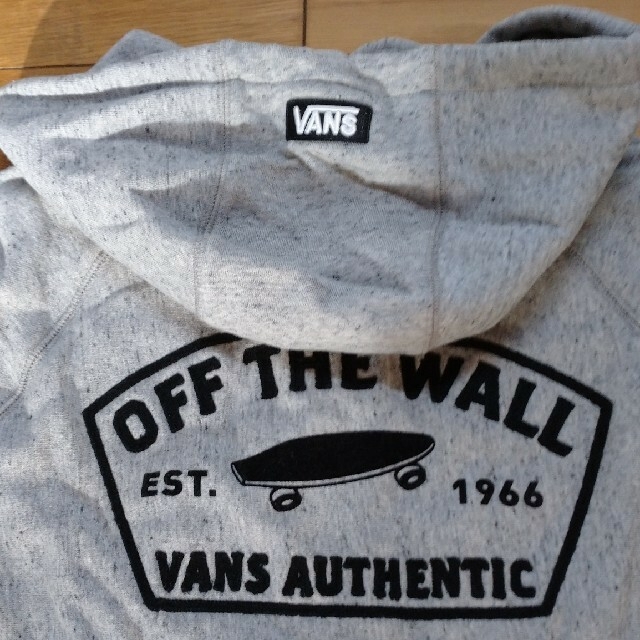 VANS(ヴァンズ)のVANS　パーカー メンズのトップス(パーカー)の商品写真