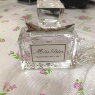 クリスチャンディオール(Christian Dior)のミスディオール ブルーミングブーケ 5ml(香水(女性用))