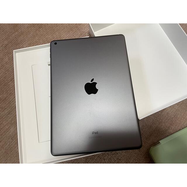 Apple(アップル)の専用【美品】iPad 第8世代 32GB Wi-Fi スマホ/家電/カメラのPC/タブレット(タブレット)の商品写真