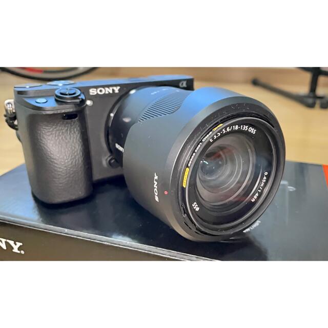 SONY(ソニー)のSONY α6400 高倍率ズームセット美品 スマホ/家電/カメラのカメラ(ミラーレス一眼)の商品写真