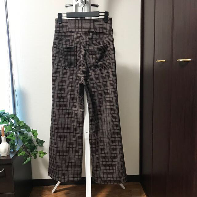 deicy(デイシー)のDEICY デイシー パンツ チェック こげ茶 今季 レディースのパンツ(クロップドパンツ)の商品写真