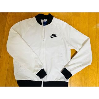 ナイキ(NIKE)のNIKE ブルゾン　ナイロン(ブルゾン)