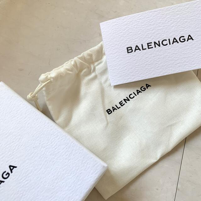 Balenciaga(バレンシアガ)のBALENCIAGA バレンシアガ　ミニ財布　シルバー レディースのファッション小物(財布)の商品写真