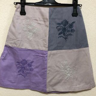 ワンアフターアナザーナイスクラップ(one after another NICE CLAUP)のNICE CLAUP【ナイスクラップ】刺繍スカート(ミニスカート)