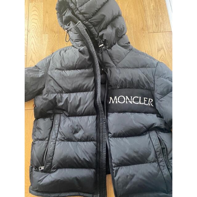 数回来ました！MONCLERダウン