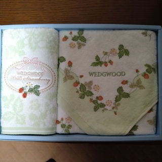 ウェッジウッド(WEDGWOOD)のＷＥＤＧＷＯＯＤ フェイスタオル１枚　ウォッシュタオル１枚(タオル/バス用品)