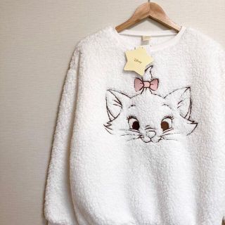 ディズニー(Disney)の【一点のみ販売】新品・タグ付き◎おしゃれキャット マリーちゃん ボアトレーナー♪(トレーナー/スウェット)