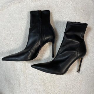 ザラ(ZARA)のZARAピンヒールショートブーツ(ブーツ)