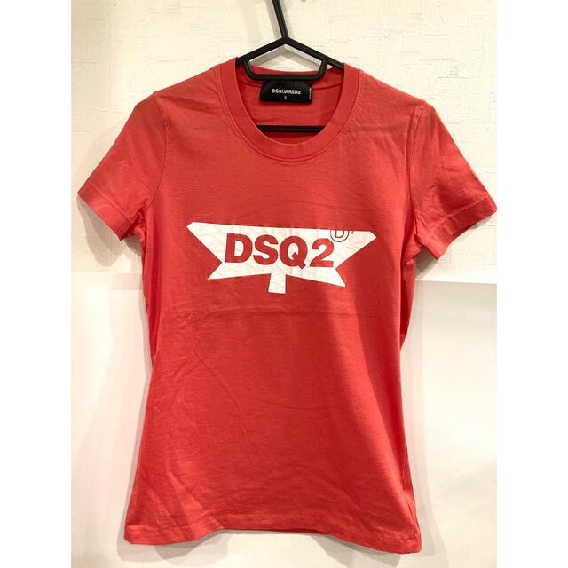 DSQUARED2 ディースクエアード Tシャツ トップス レディース T-shirts Red-