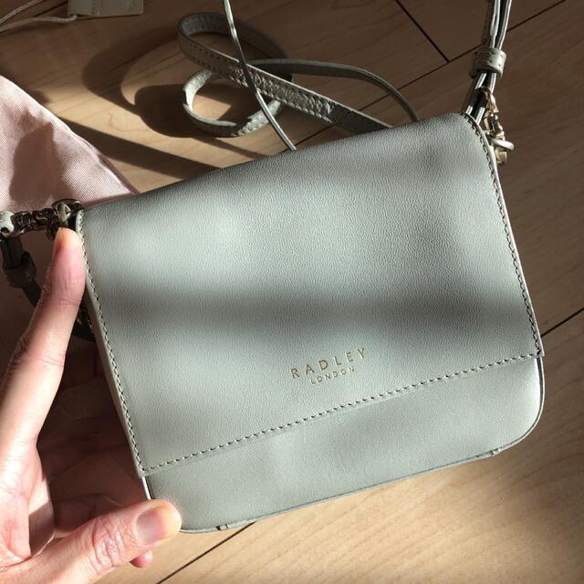 ラドリー RADLEY ミニバッグ レディースのバッグ(ショルダーバッグ)の商品写真