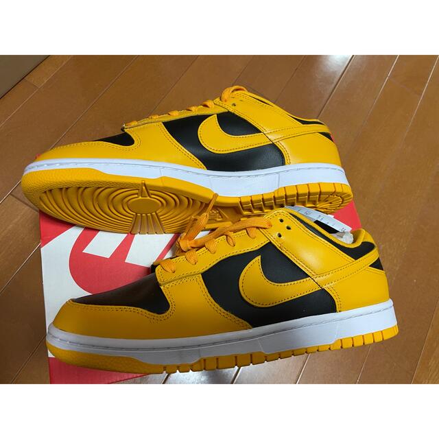 NIKE(ナイキ)のNIKE DUNK LOW Championship Goldenrod  28 メンズの靴/シューズ(スニーカー)の商品写真