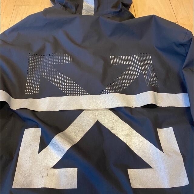 MONCLER - 激レア OFF-WHITE✖️MONCLER モンクレールOナイロン
