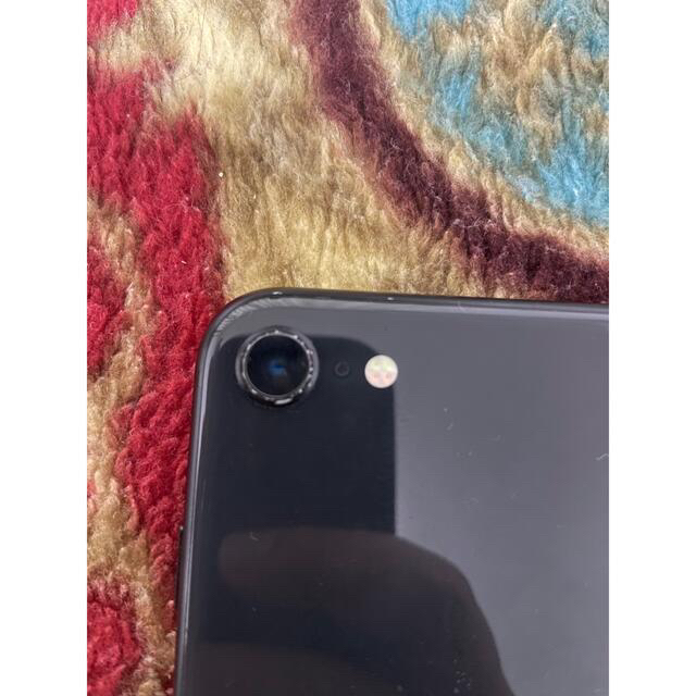 Apple(アップル)のiphone SE 第2世代 ブラック 128GB simフリー スマホ/家電/カメラのスマートフォン/携帯電話(スマートフォン本体)の商品写真