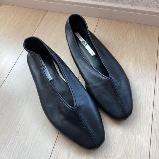 ザラ(ZARA)のZARA新品未使用フラットパンプス(ハイヒール/パンプス)