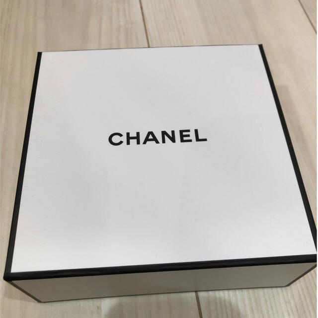 CHANEL ル リフト ラ クレーム マン 2