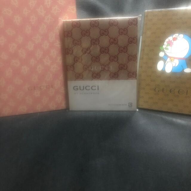 Gucci(グッチ)のGUCCIノート3冊セット エンタメ/ホビーの雑誌(ファッション)の商品写真