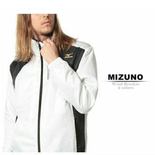 ミズノ(MIZUNO)の【春朝空サマ　専用】ミズノ　ウィンドブレーカー　サーモホルダー【新品未使用】(ウェア)