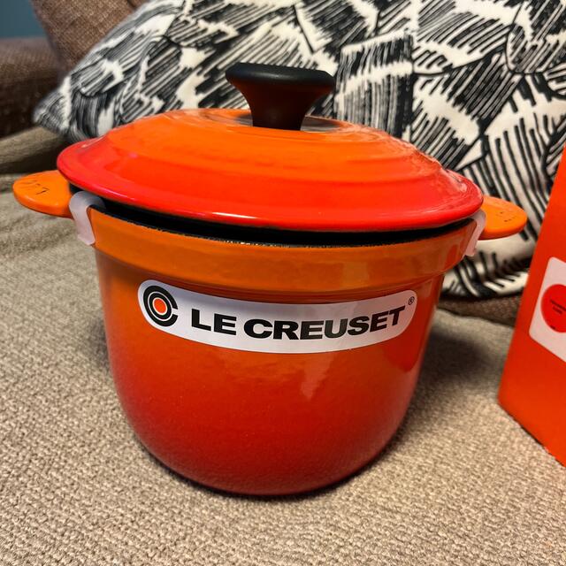 LE CREUSET(ルクルーゼ)のル・クルーゼ　ココットエブリィ　18 インテリア/住まい/日用品のキッチン/食器(鍋/フライパン)の商品写真