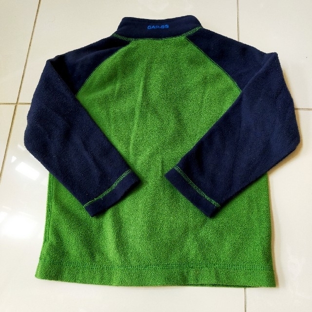 GAP(ギャップ)のGap フリース 110cm キッズ/ベビー/マタニティのキッズ服男の子用(90cm~)(その他)の商品写真