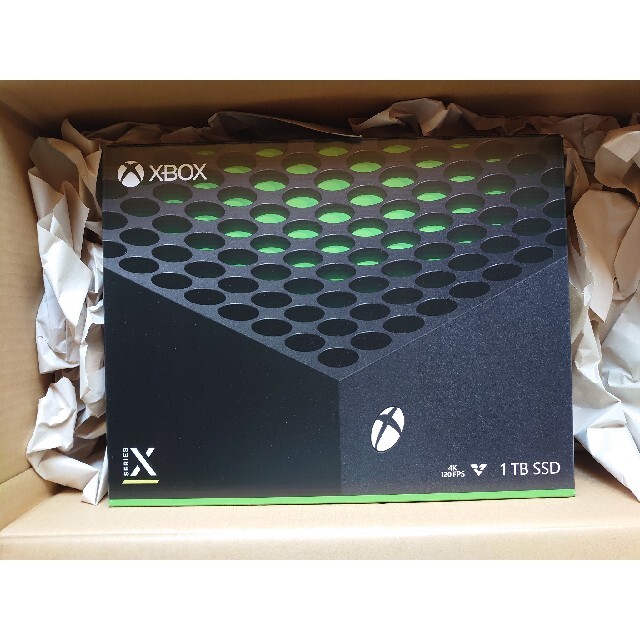 Xbox(エックスボックス)のXbox Series X 新品未開封 エンタメ/ホビーのゲームソフト/ゲーム機本体(家庭用ゲーム機本体)の商品写真