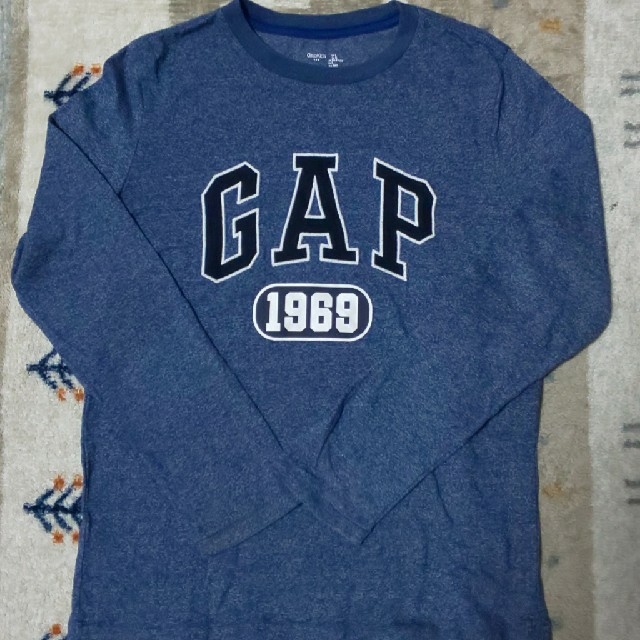 GAP(ギャップ)のGAP ロングＴシャツ 140cm キッズ/ベビー/マタニティのキッズ服男の子用(90cm~)(Tシャツ/カットソー)の商品写真