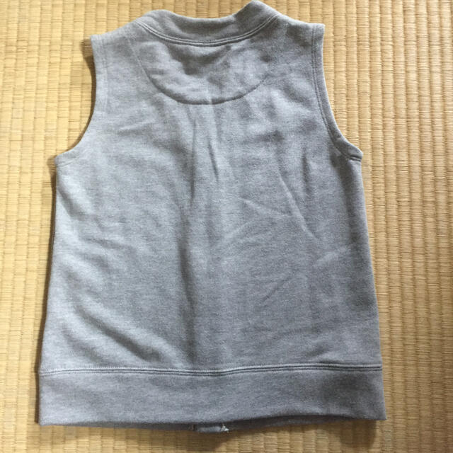 mikihouse(ミキハウス)のベスト グレー 130 ミキハウス キッズ/ベビー/マタニティのキッズ服男の子用(90cm~)(ドレス/フォーマル)の商品写真