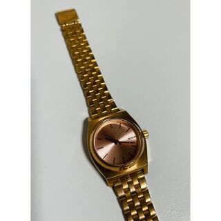 ニクソン(NIXON)の【電池新品の美品】NIXONのSMALL TIME TELLER ピンクゴールド(腕時計)