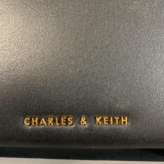 Charles and Keith(チャールズアンドキース)のチャールズアンドキース 折り財布 レディースのファッション小物(財布)の商品写真