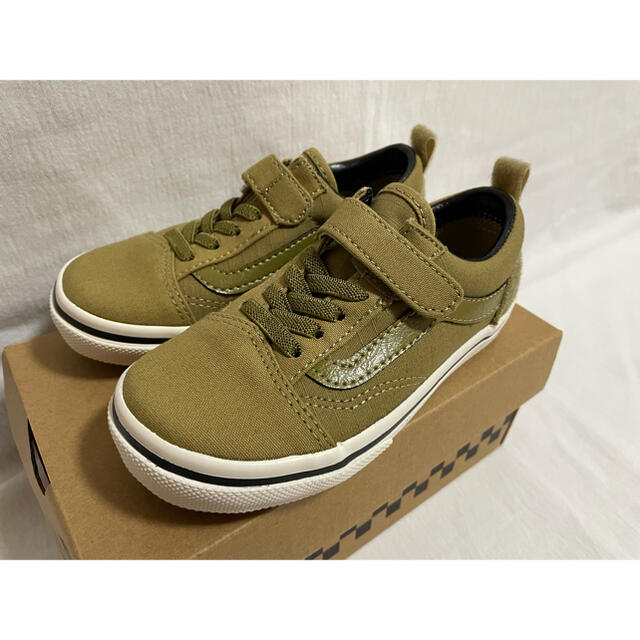 VANS(ヴァンズ)の新品VANSオールドスクールキッズoldskoolスリッポンslipon20 キッズ/ベビー/マタニティのキッズ靴/シューズ(15cm~)(スニーカー)の商品写真