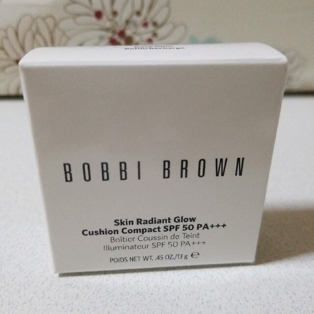 BOBBI BROWN(ボビイブラウン)の新品 スキン ラディアント グロウ クッション コンパクト レフィル コスメ/美容のベースメイク/化粧品(化粧下地)の商品写真