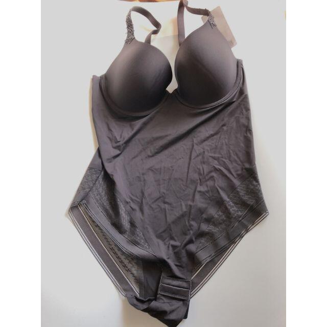 Simone Perele(シモーヌペレール)の80B☆シモーヌペレール simone perele シームレスボディースーツ レディースの下着/アンダーウェア(ブラ)の商品写真