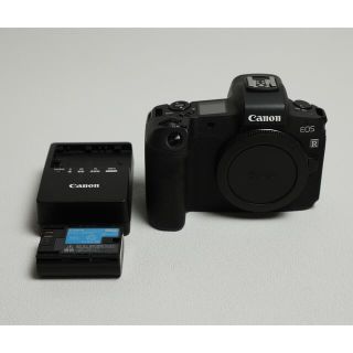 キヤノン(Canon)のEOS R 美品　ボディ(ミラーレス一眼)