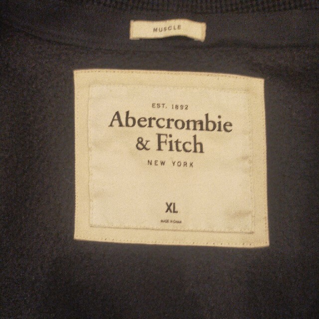 Abercrombie&Fitch(アバクロンビーアンドフィッチ)の【Abercrombie＆Fitch】メンズパーカー メンズのトップス(パーカー)の商品写真