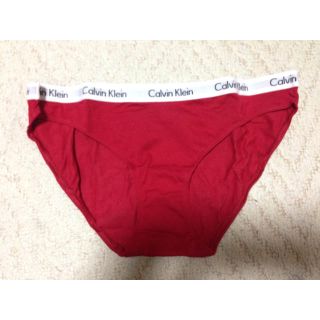 カルバンクライン(Calvin Klein)のパンツ(ショーツ)