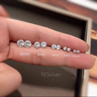 最高級　人工ダイヤモンド　一粒ダイヤ　ピアス　5mm3mm sona