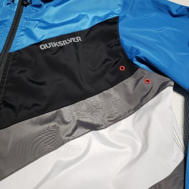 QUIKSILVER(クイックシルバー)のクイックシルバー ロゴプリント ナイロンジャケット メンズのジャケット/アウター(ナイロンジャケット)の商品写真