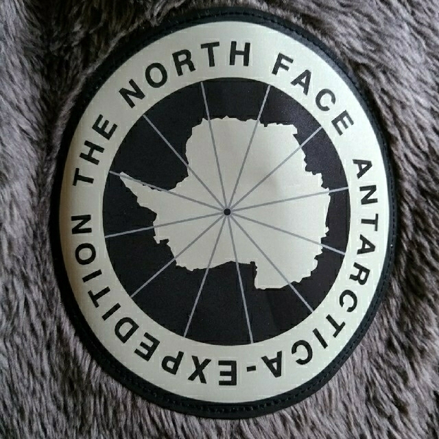 THE NORTH FACE(ザノースフェイス)の【むら様専用】Ｌ ワイマラナーブラウン アンタークティカバーサロフトジャケット メンズのジャケット/アウター(ブルゾン)の商品写真