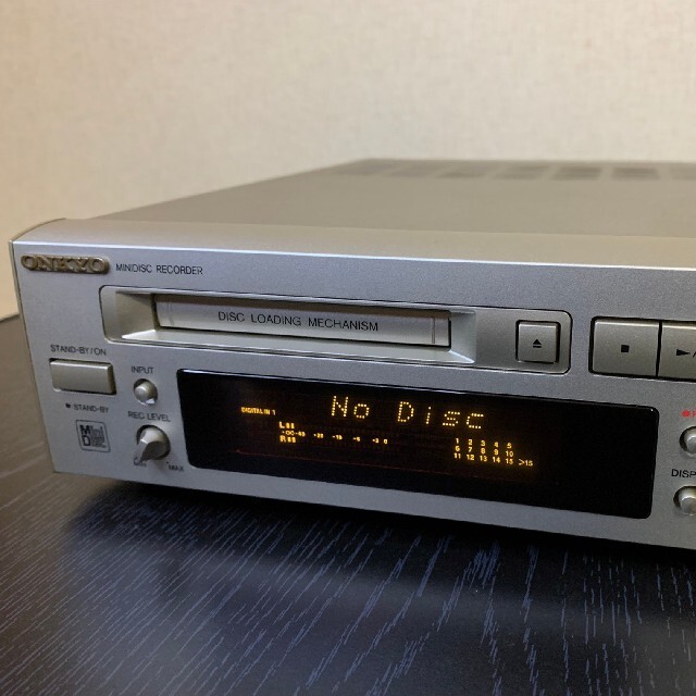 ONKYO(オンキヨー)のMDレコーダー ONKYO MD-105(S) スマホ/家電/カメラのオーディオ機器(その他)の商品写真