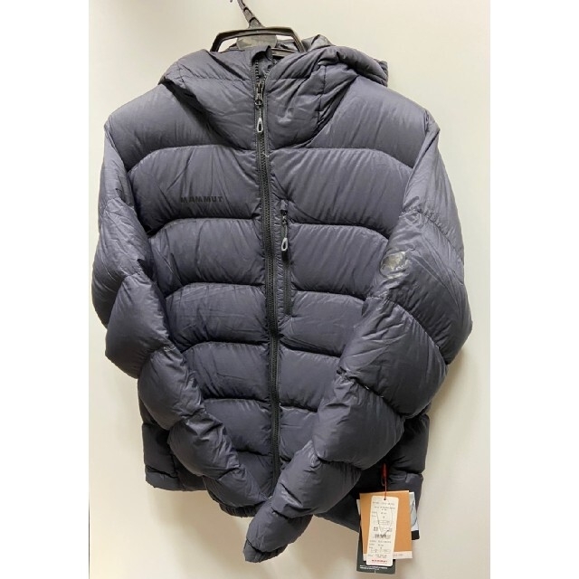 登山用品【新品 750FIL】マムート Xeron IN Hooded ダウン L 黒