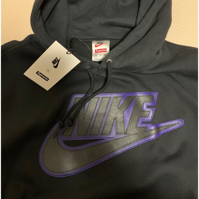 XL supreme Nike Leather Appliqué Hooded